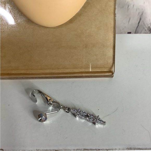 Clip-On Belly Button Ring - Picture 5 of 6